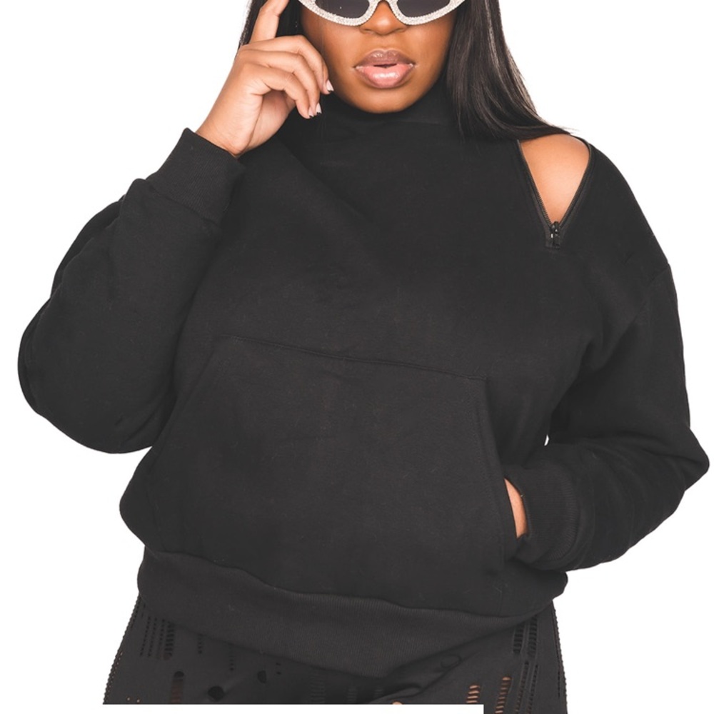 Black Cut-Out Shoulder Women's Top